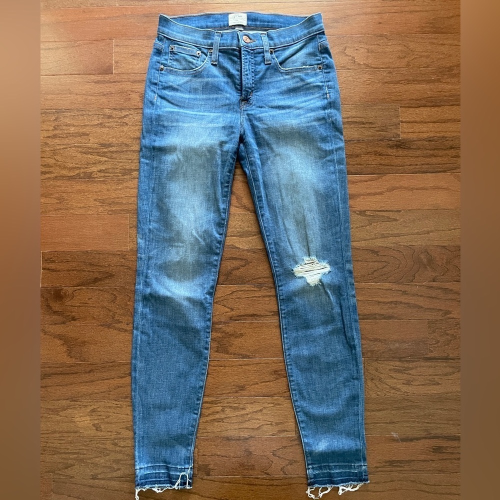 J. Crew 8" toothpick jean in Newcastle wash with let-down hem size 27 - Picture 2 of 4